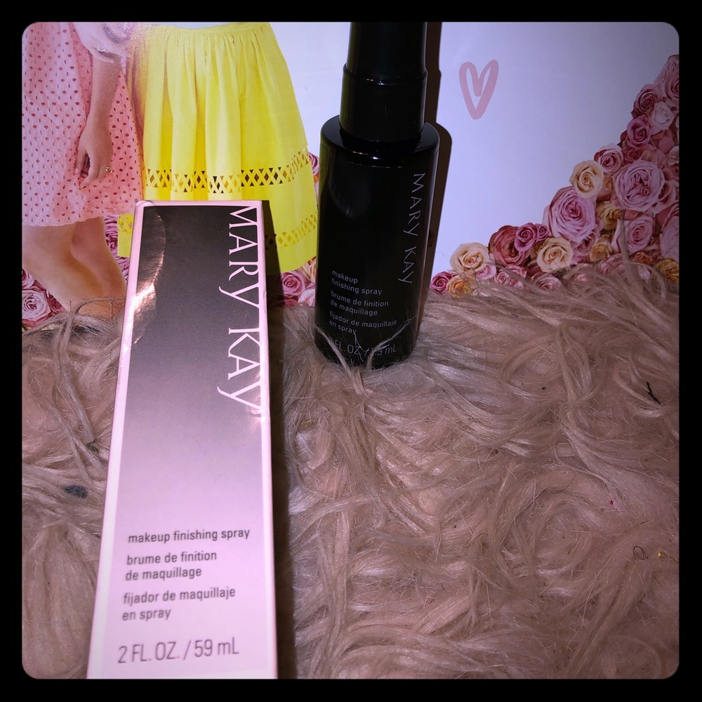 Mary Kay makeup finishing spray